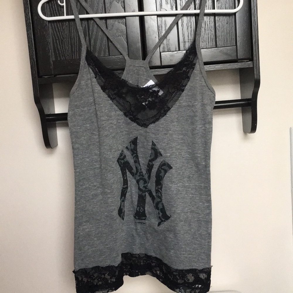Yankees lace tank top